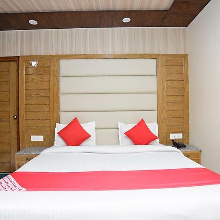 Oyo 39066 Hotel Star View 穆索里 外观 照片