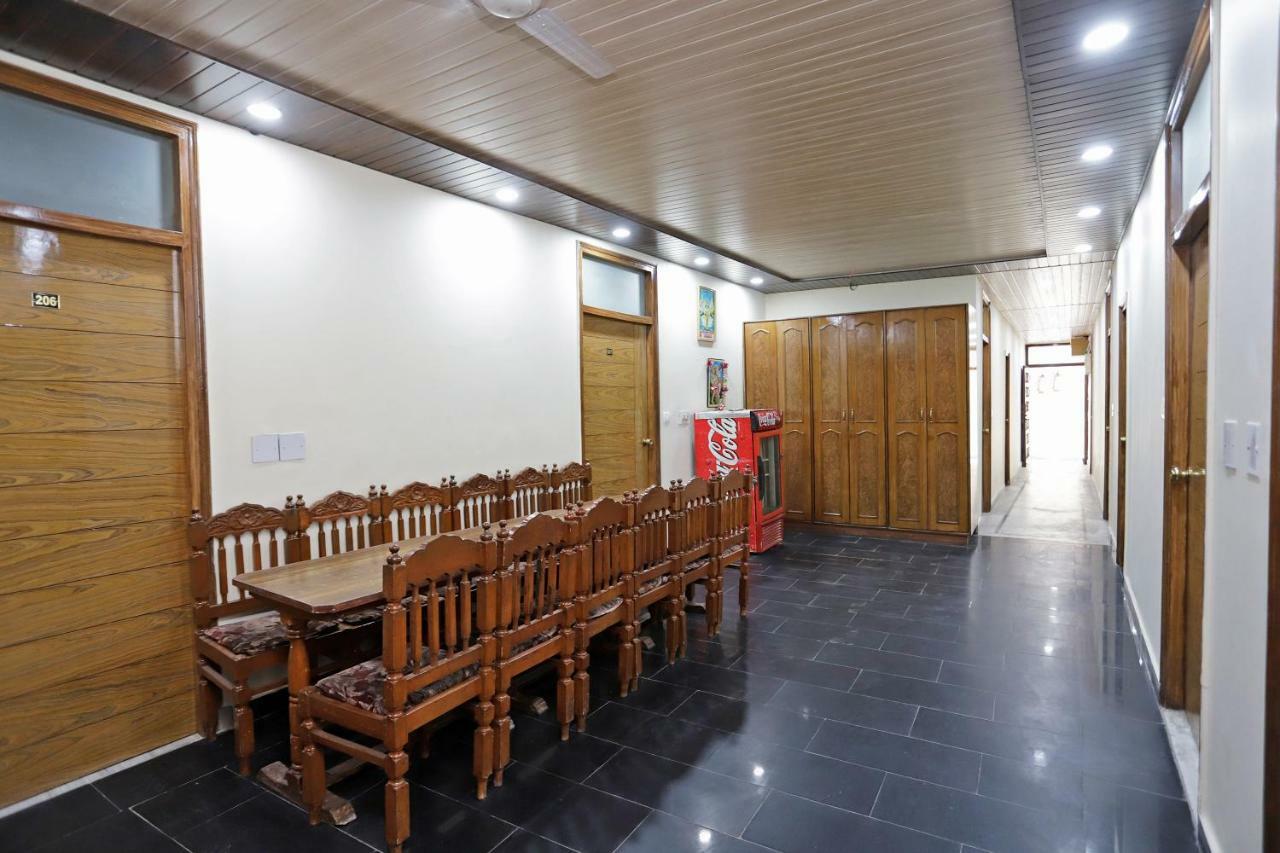 Oyo 39066 Hotel Star View 穆索里 外观 照片