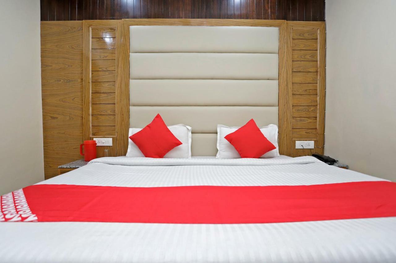 Oyo 39066 Hotel Star View 穆索里 外观 照片
