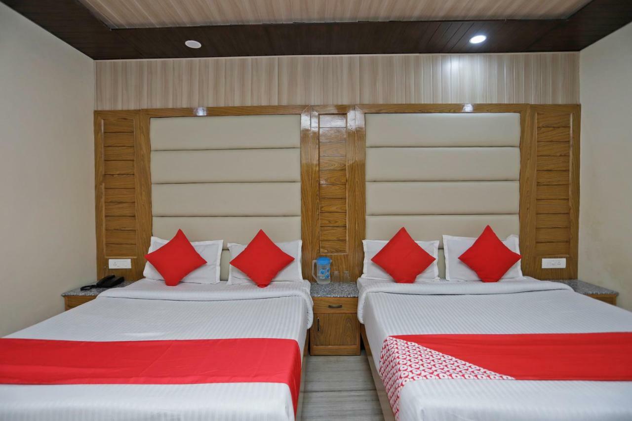 Oyo 39066 Hotel Star View 穆索里 外观 照片